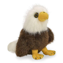Load image into Gallery viewer, Bearington Collection - Soar the Eagle (Half Pint)
